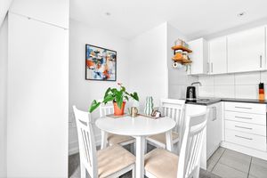 Photo 12- click for photo gallery